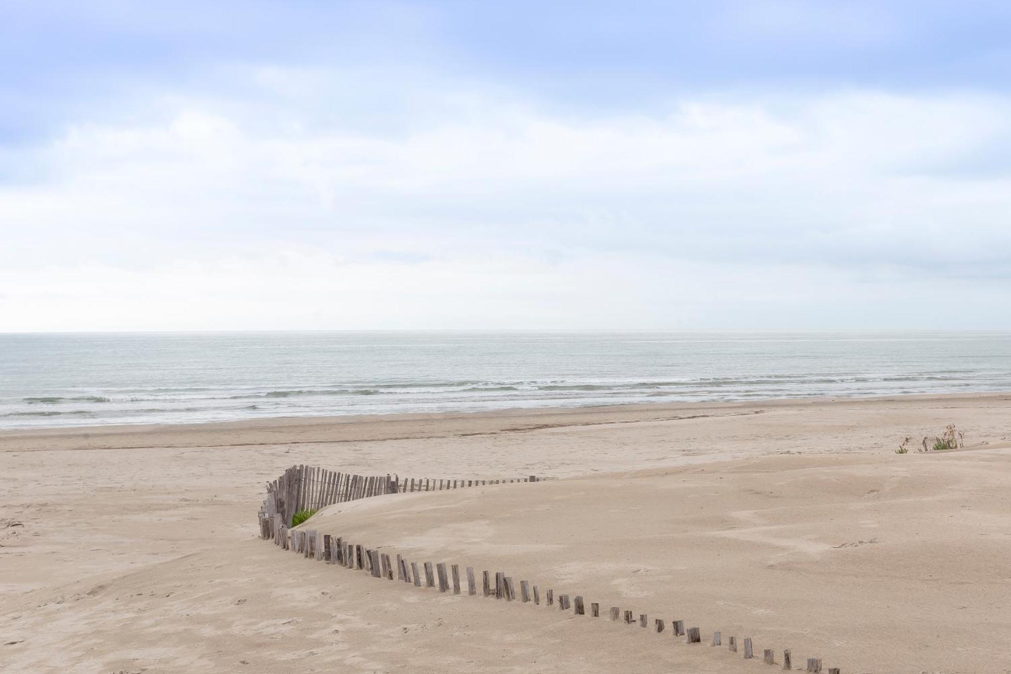 Chez Edouard 362 - Superbe Appartement En Premiere Ligne De La Plage La Grande Motte Bagian luar foto